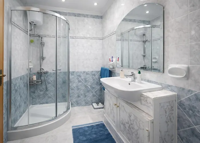 Short Minutes Walk To The Sea Fully Air Conditioned * Il-Mahsel